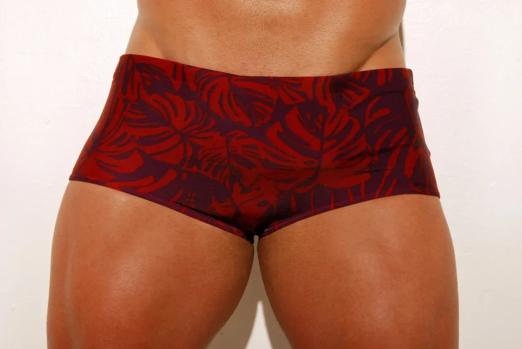 4 Designer Men's Swim Briefs That Redefine Beach Confidence 5