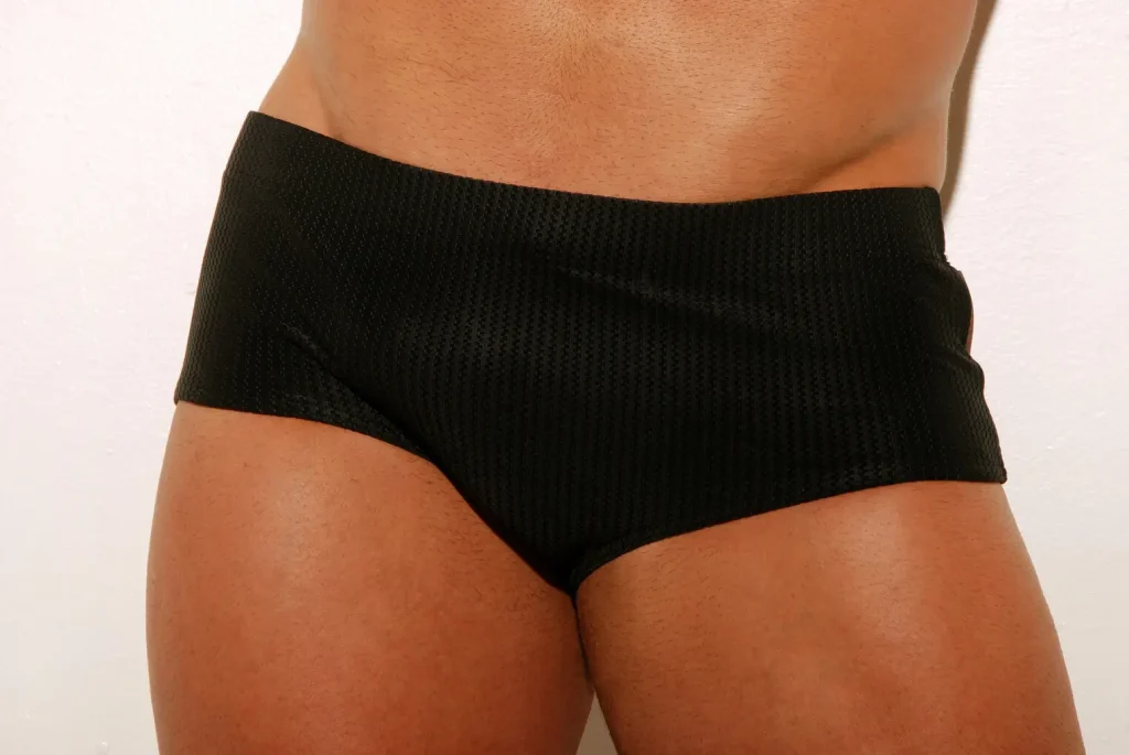 4 Types of Speedo Swimsuits for Men 6