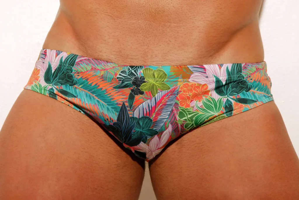 4 Types of Speedo Swimsuits for Men 3
