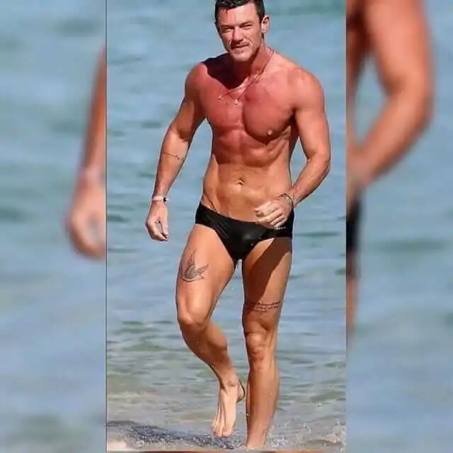 4 Types of Speedo Swimsuits for Men 1